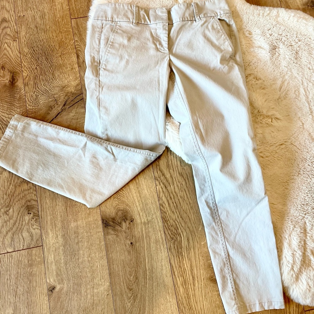 Ann Taylor LOFT khakis. Women’s size 2 khaki pants